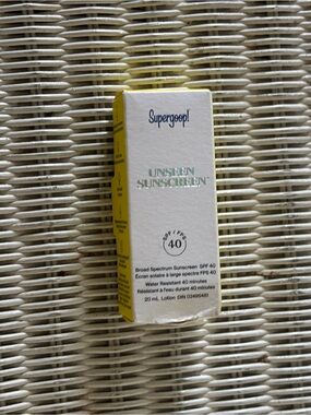 Supergoop! Unseen Sunscreen SPF 40 - White and Yellow Box